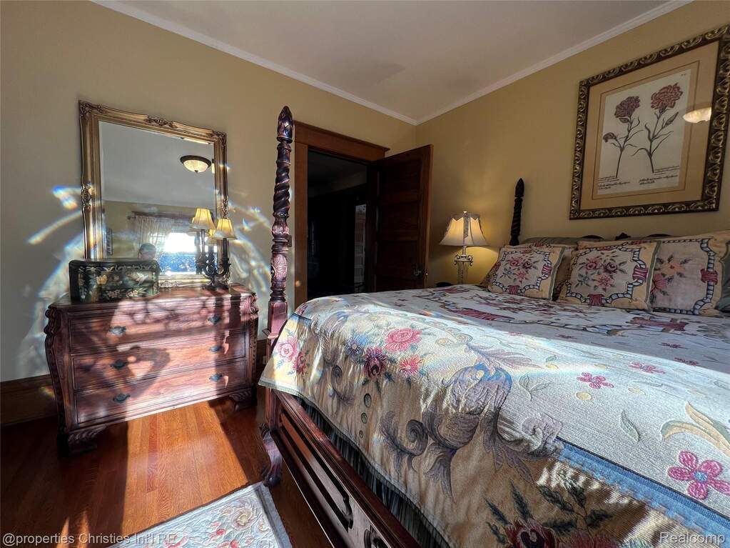 5 Bedroom Single Family Home/House's Image 69