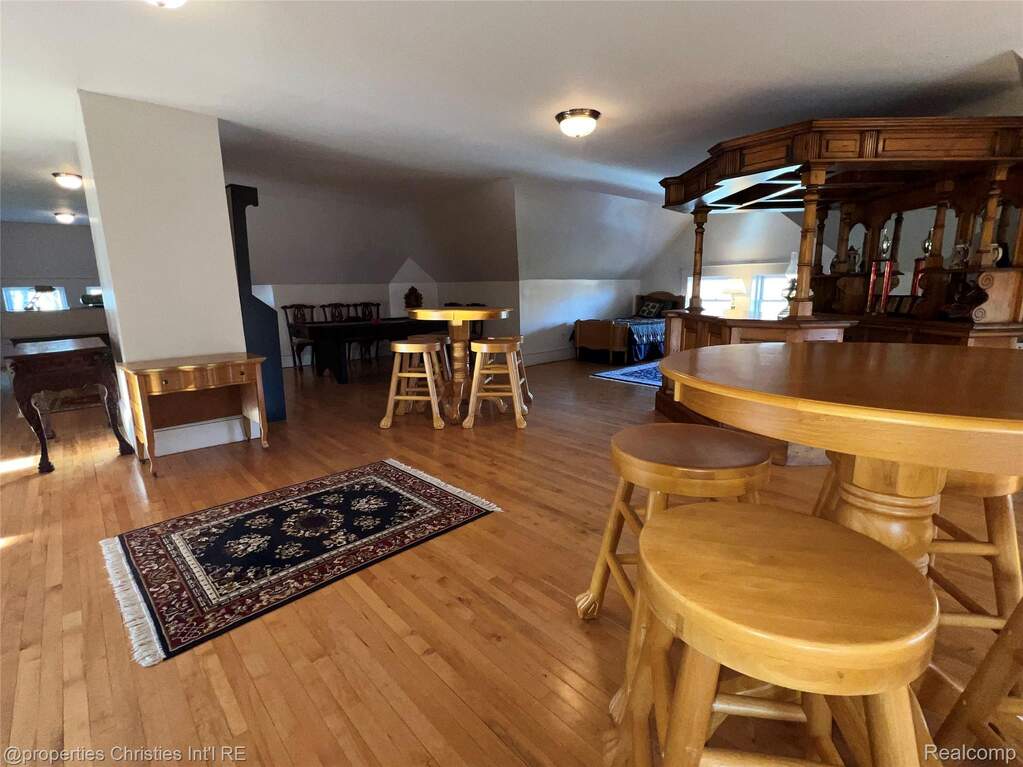 5 Bedroom Single Family Home/House's Image 84