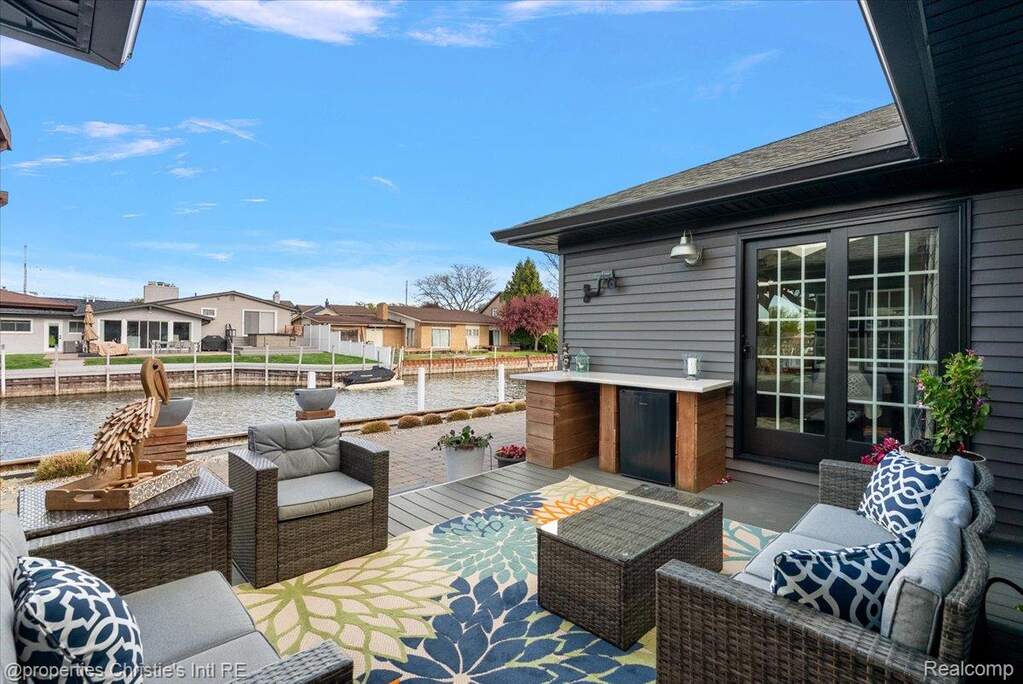 3 Bedroom Single Family Home/House's Image 7