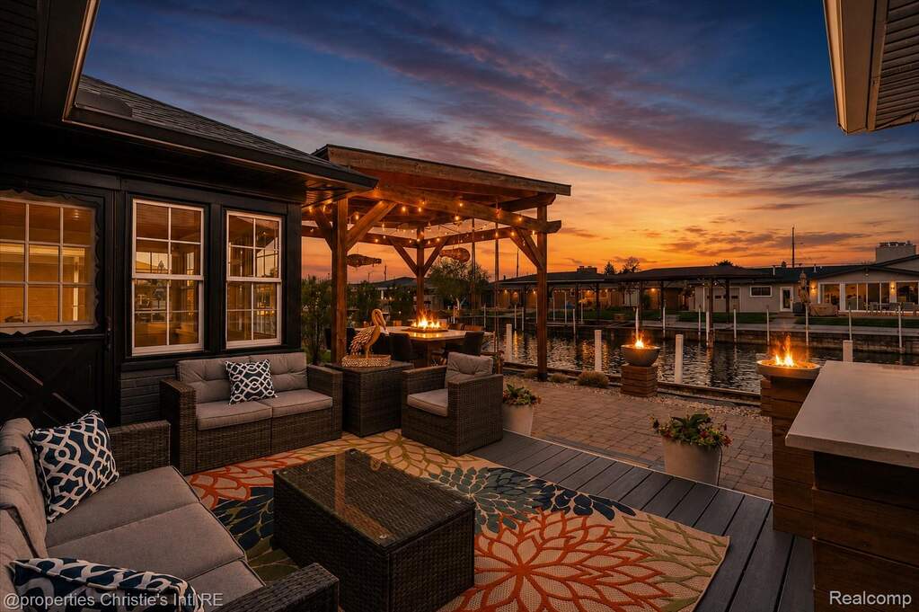 3 Bedroom Single Family Home/House's Image 9