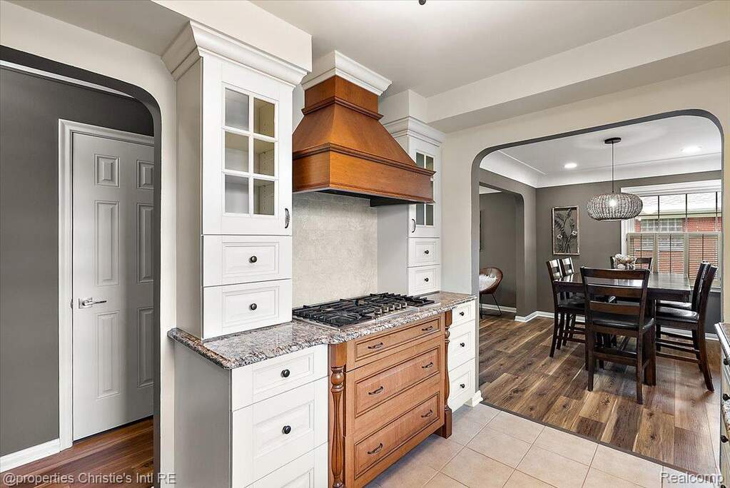 3 Bedroom Single Family Home/House's Image 28