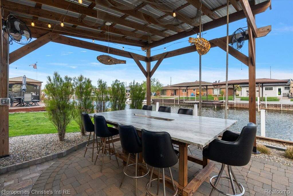 3 Bedroom Single Family Home/House's Image 5