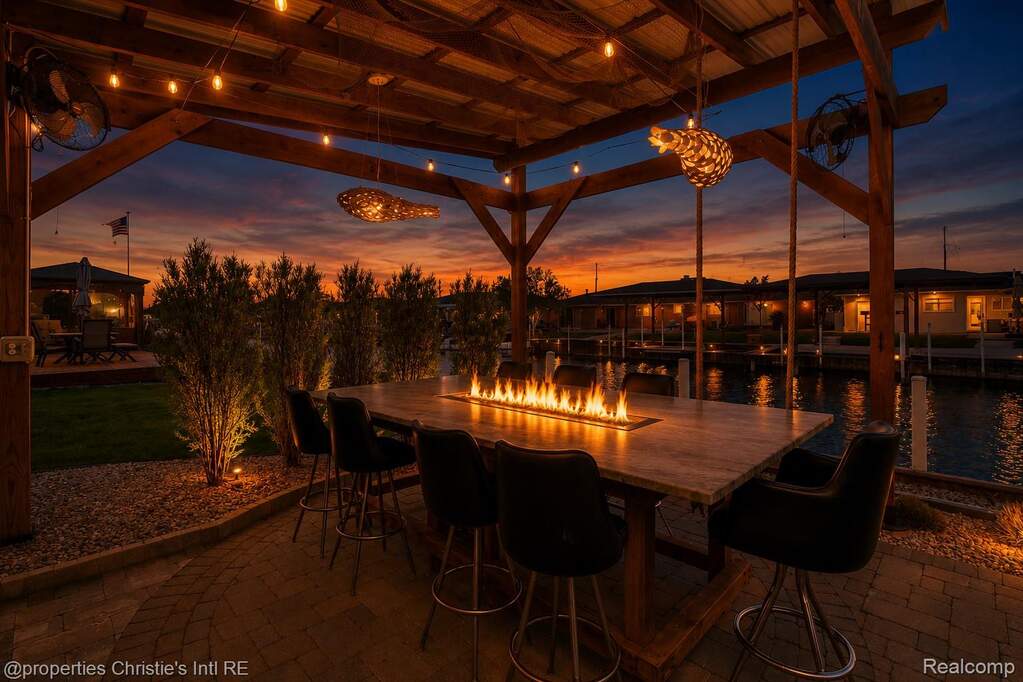 3 Bedroom Single Family Home/House's Image 6