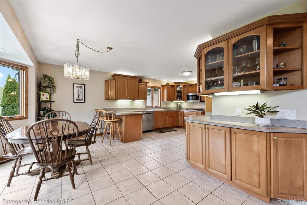 3 Bedroom Single Family Home/House's Image 15