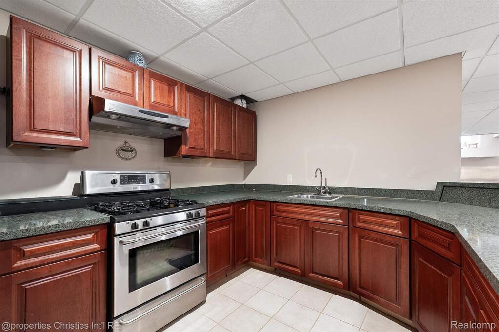 3 Bedroom Single Family Home/House's Image 22