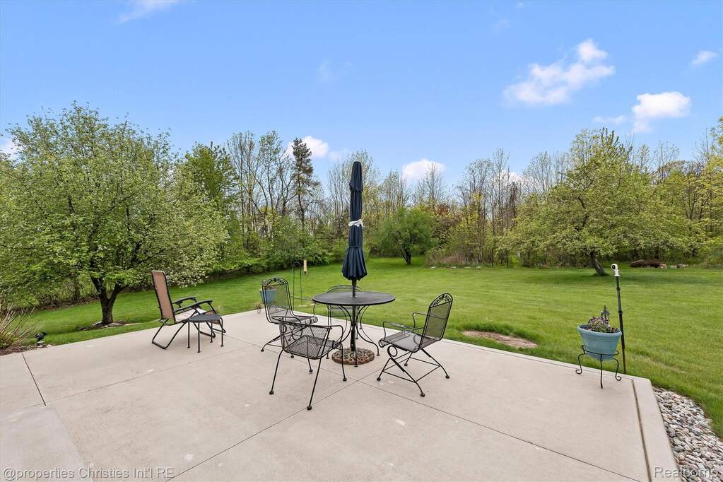 3 Bedroom Single Family Home/House's Image 24