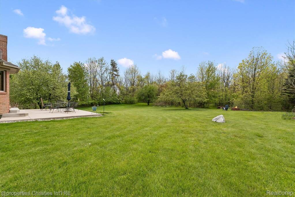 3 Bedroom Single Family Home/House's Image 25