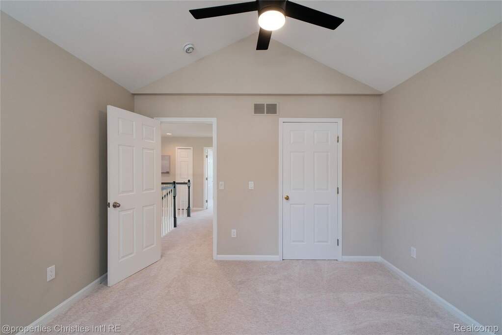 4 Bedroom Single Family Home/House's Image 28