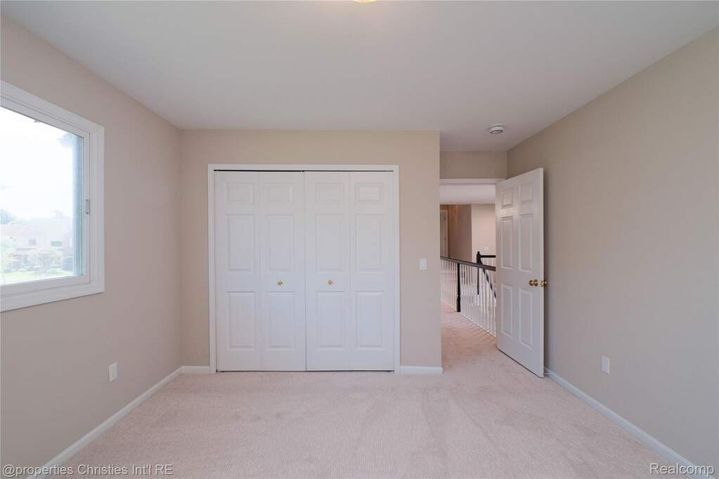 4 Bedroom Single Family Home/House's Image 31