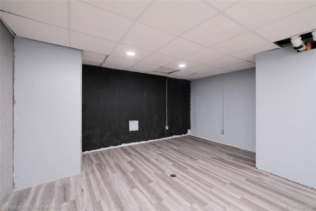4 Bedroom Single Family Home/House's Image 39