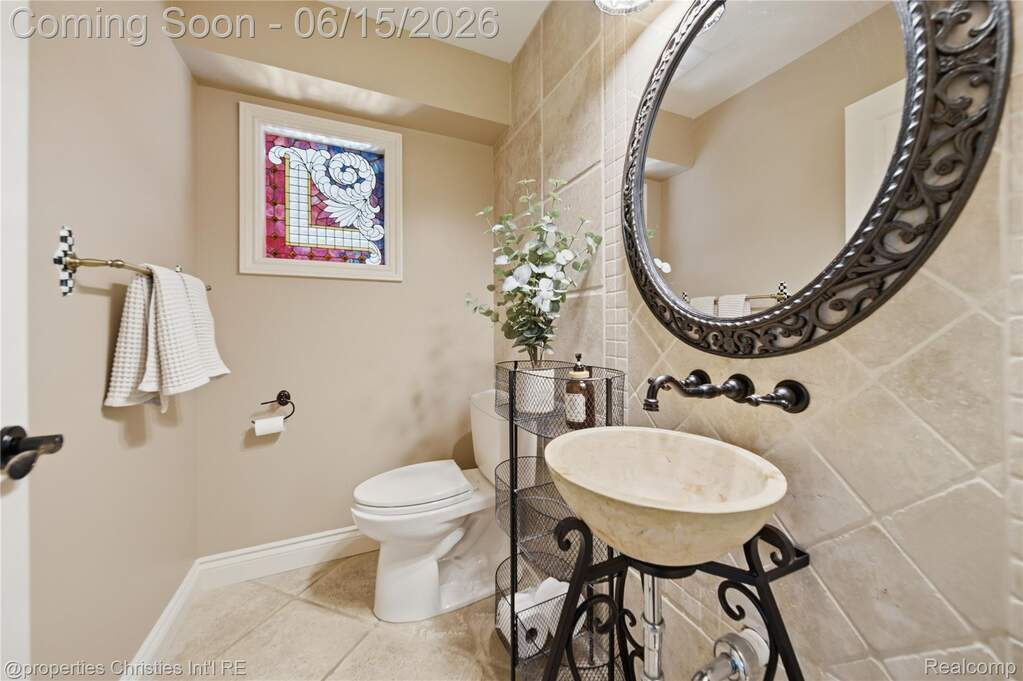 3 Bedroom Single Family Home/House's Image 16