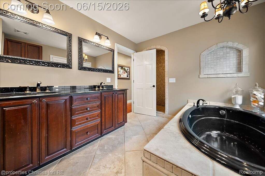 3 Bedroom Single Family Home/House's Image 22