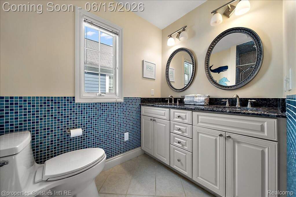 3 Bedroom Single Family Home/House's Image 28