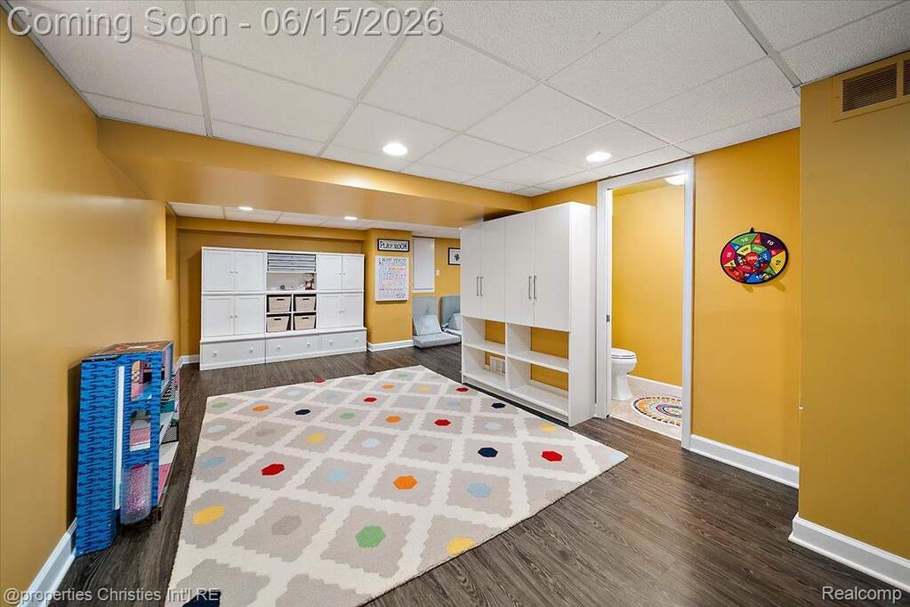 3 Bedroom Single Family Home/House's Image 34