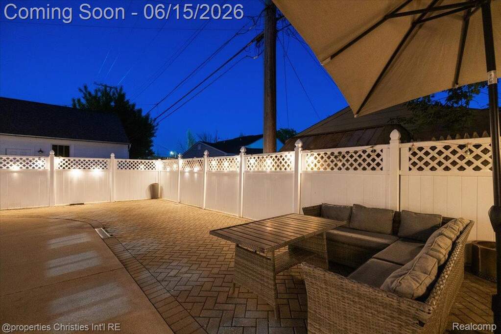 3 Bedroom Single Family Home/House's Image 37