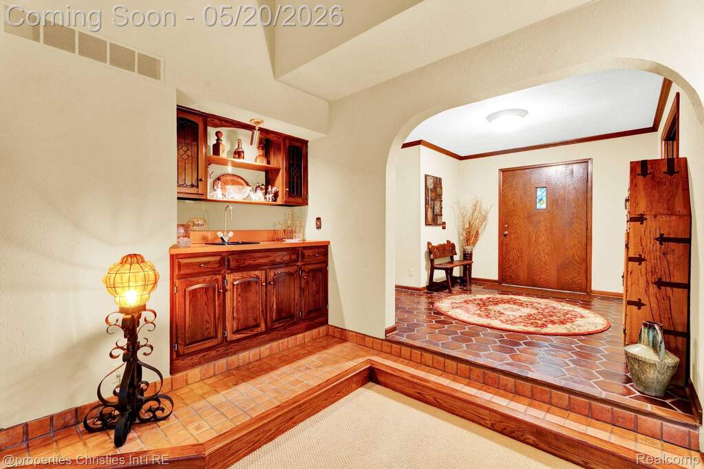 4 Bedroom Single Family Home/House's Image 10