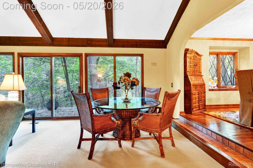 4 Bedroom Single Family Home/House's Image 11