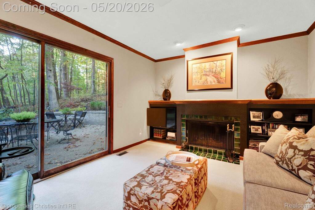 4 Bedroom Single Family Home/House's Image 18