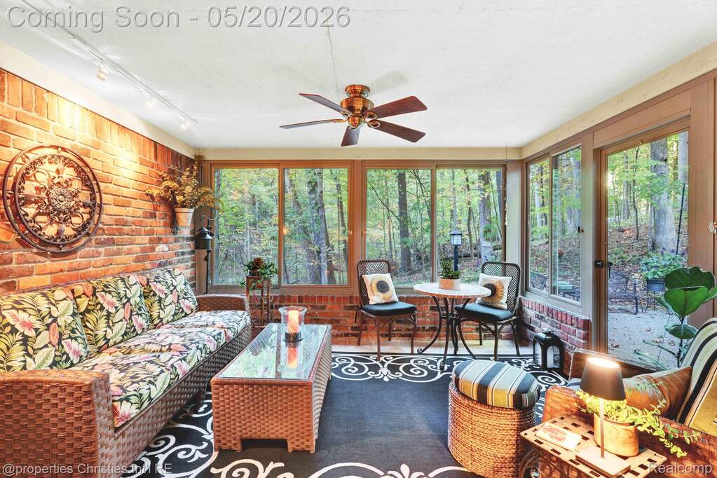 4 Bedroom Single Family Home/House's Image 22