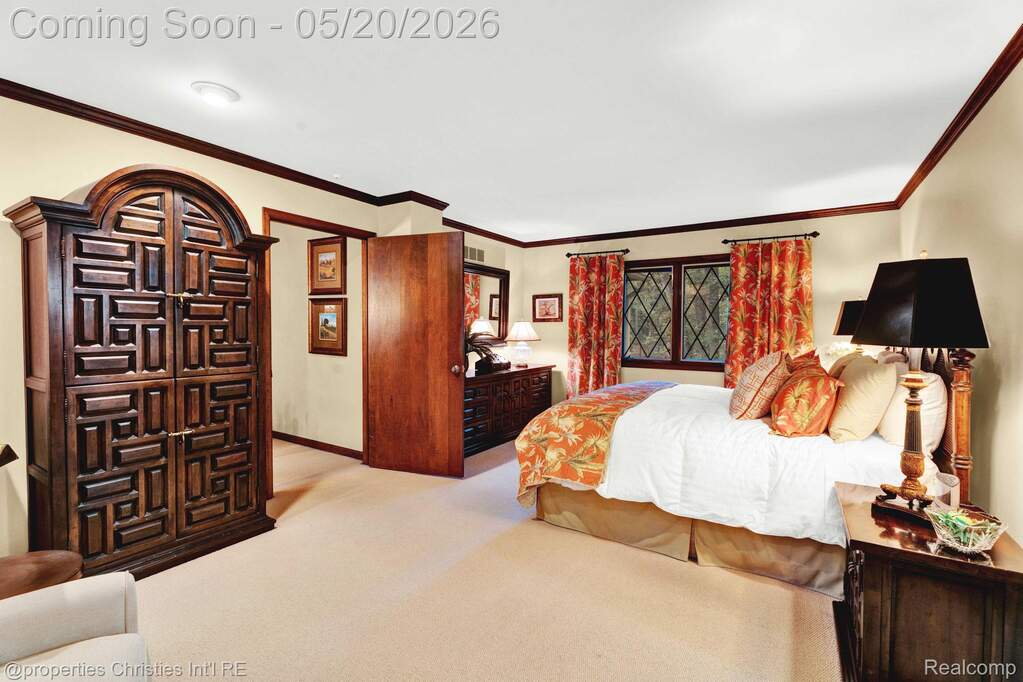 4 Bedroom Single Family Home/House's Image 28