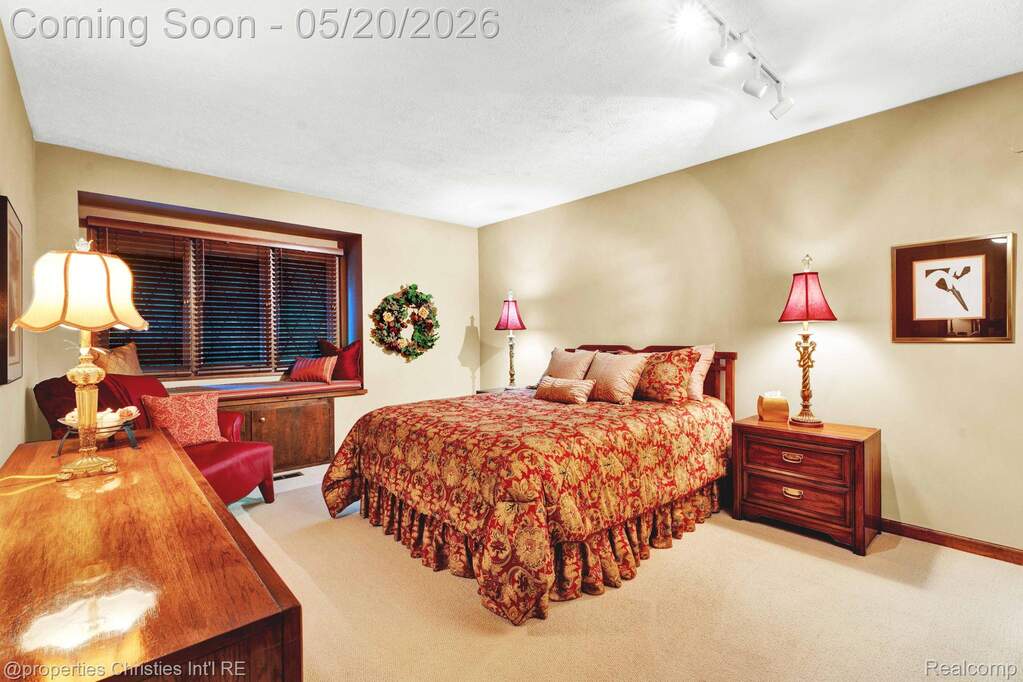 4 Bedroom Single Family Home/House's Image 40