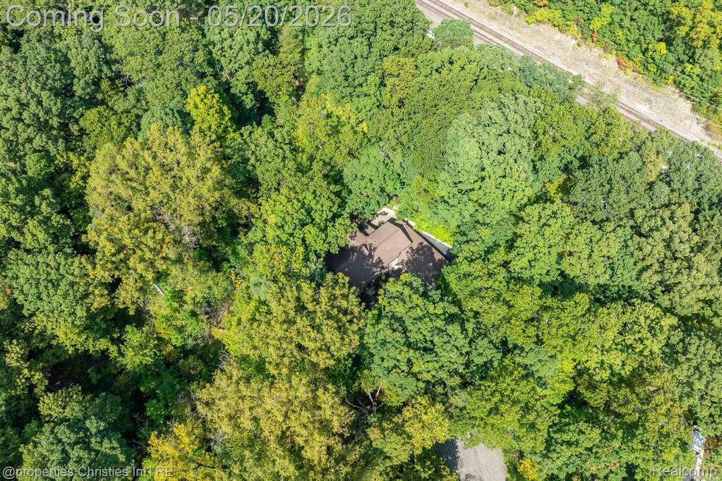 4 Bedroom Single Family Home/House's Image 50