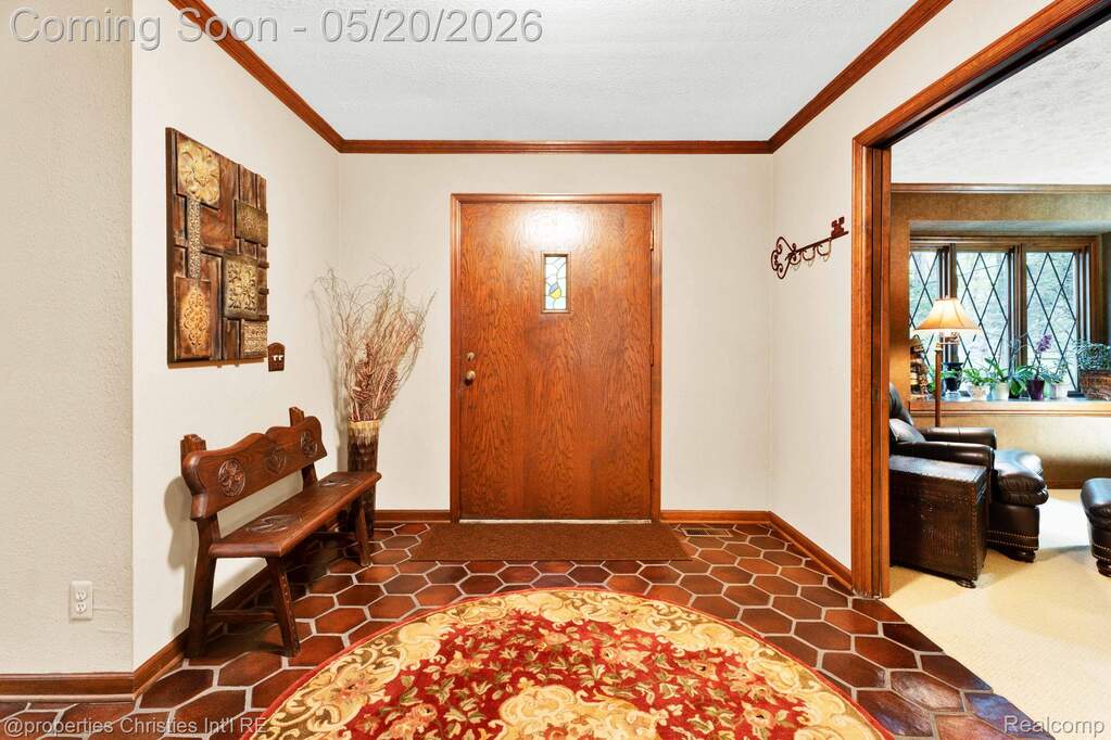 4 Bedroom Single Family Home/House's Image 3