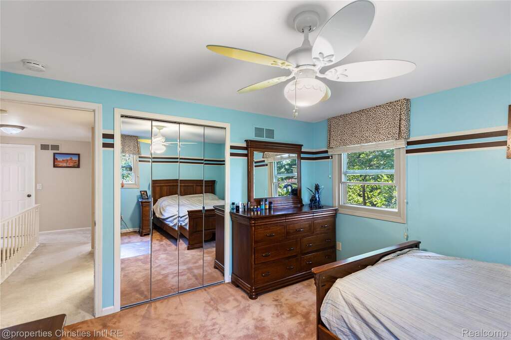 4 Bedroom Single Family Home/House's Image 22