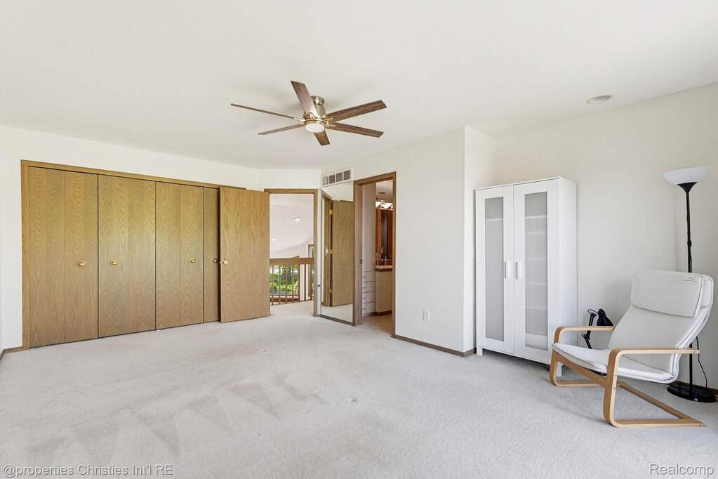 4 Bedroom Single Family Home/House's Image 23
