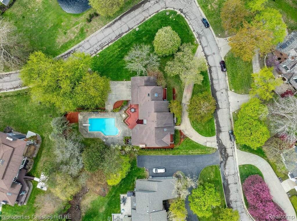 4 Bedroom Single Family Home/House's Image 45