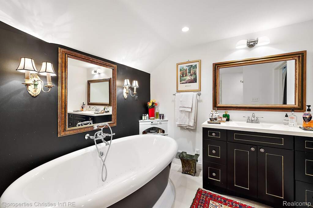 3 Bedroom Single Family Home/House's Image 26