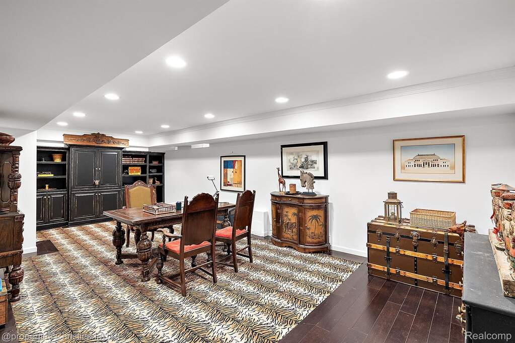 3 Bedroom Single Family Home/House's Image 33