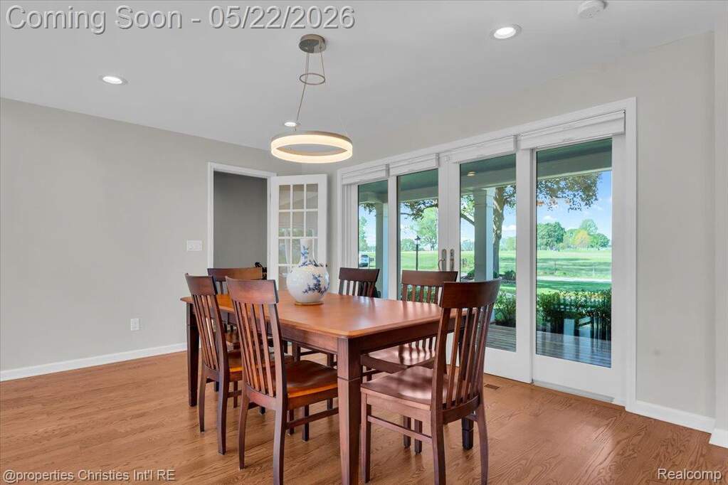 4 Bedroom Single Family Home/House's Image 9