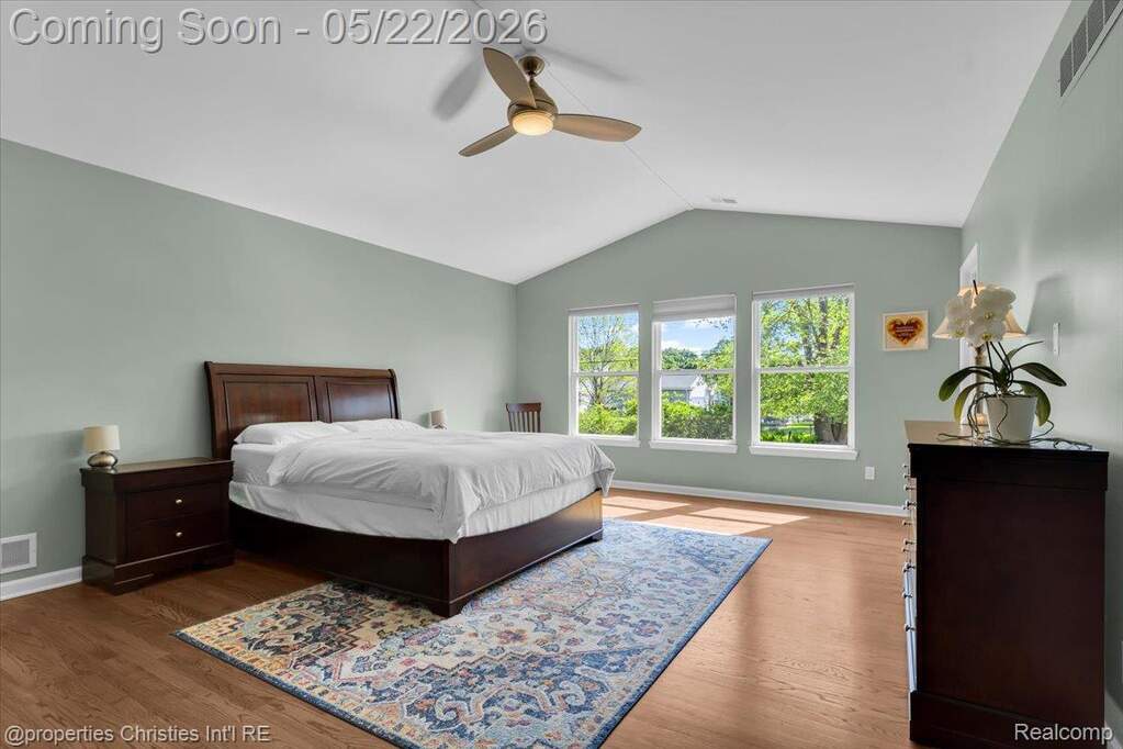 4 Bedroom Single Family Home/House's Image 12