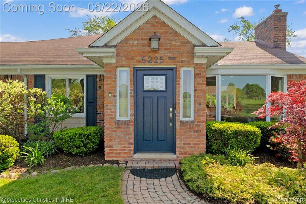 WELCOME HOME!