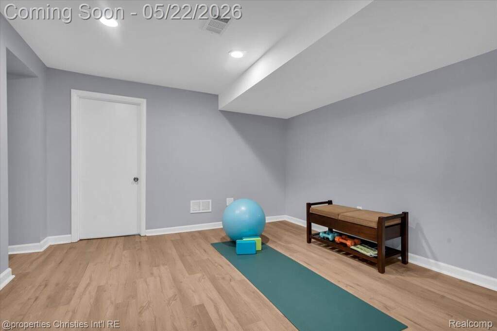 4 Bedroom Single Family Home/House's Image 22