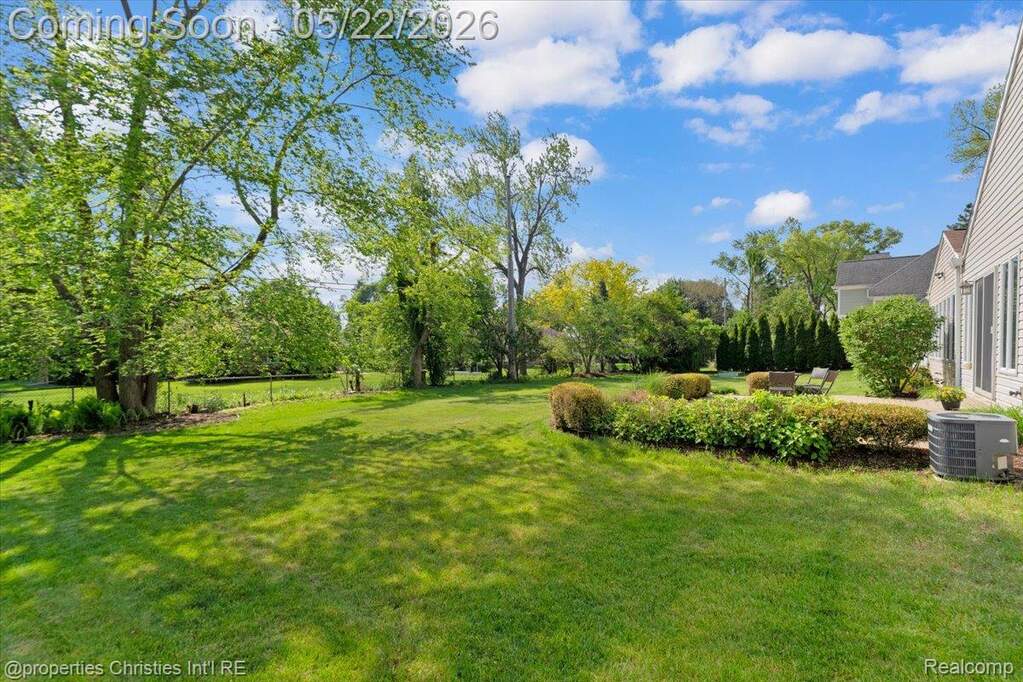 4 Bedroom Single Family Home/House's Image 25