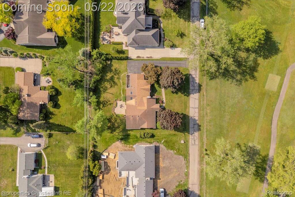 4 Bedroom Single Family Home/House's Image 28