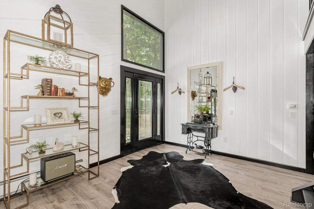4 Bedroom Single Family Home/House's Image 7