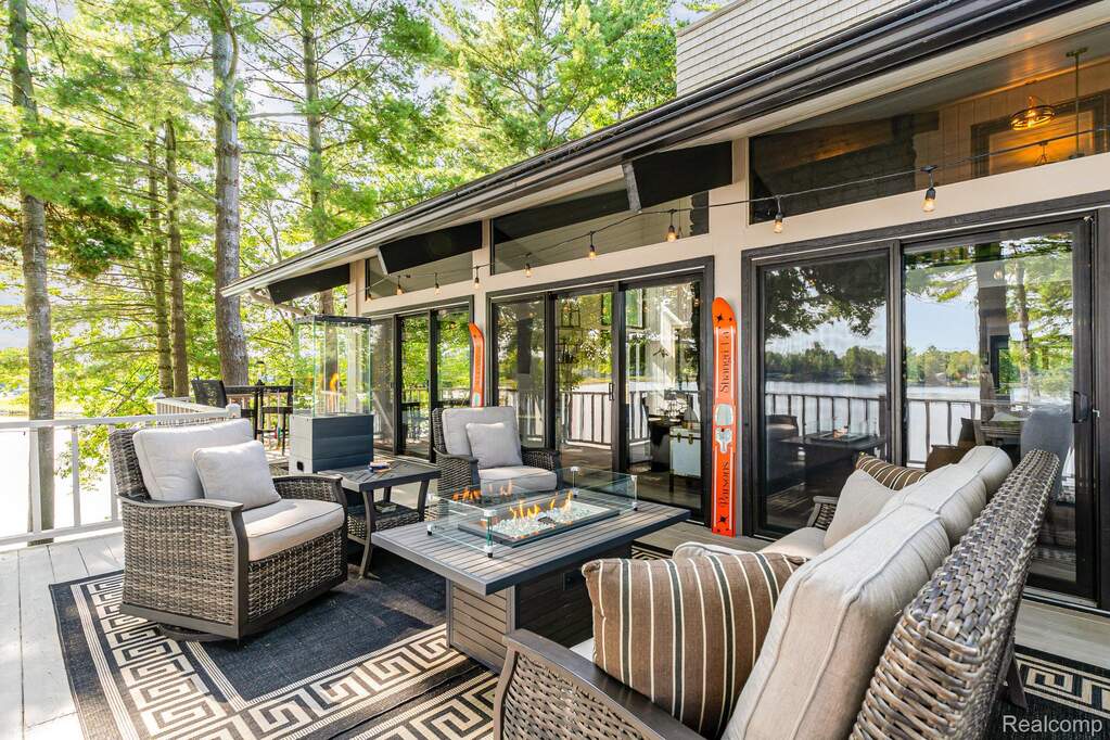 4 Bedroom Single Family Home/House's Image 12