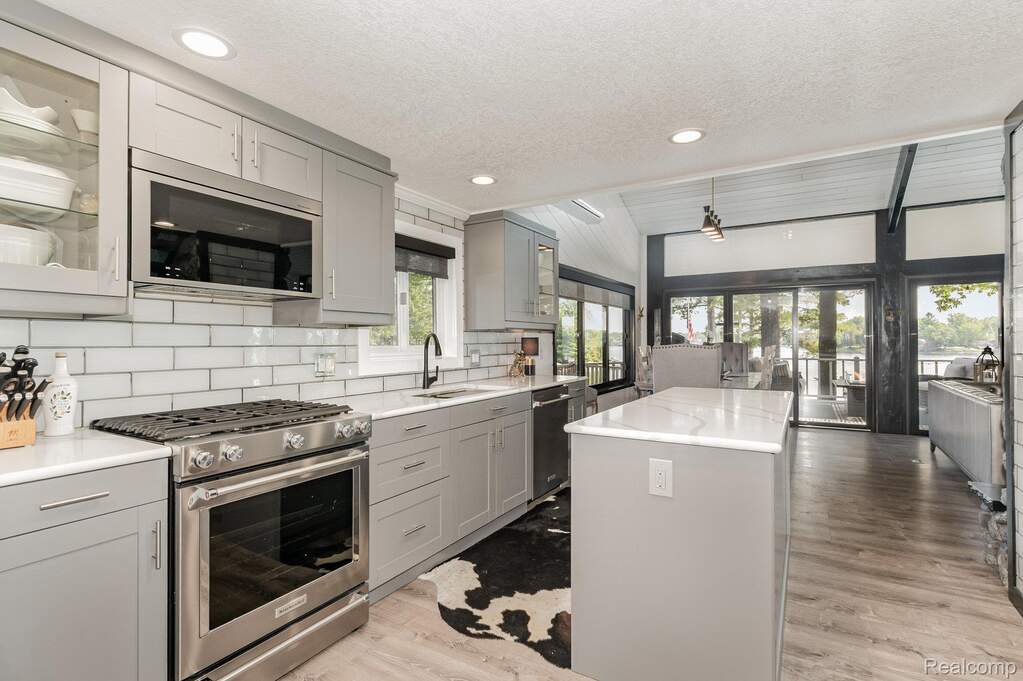 4 Bedroom Single Family Home/House's Image 21