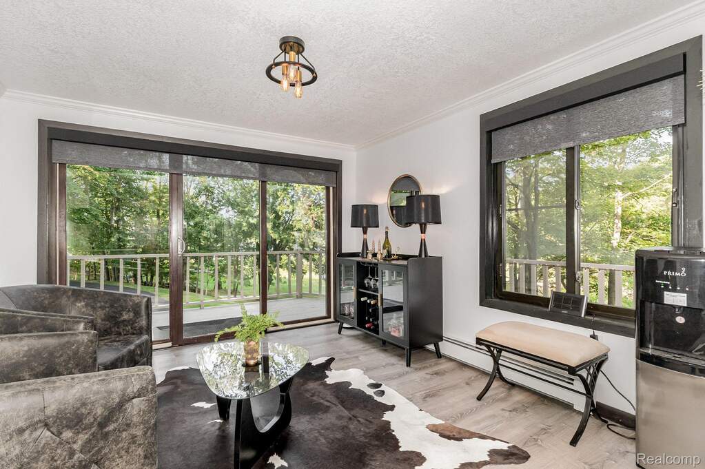 4 Bedroom Single Family Home/House's Image 25