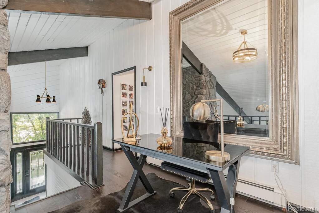 4 Bedroom Single Family Home/House's Image 27