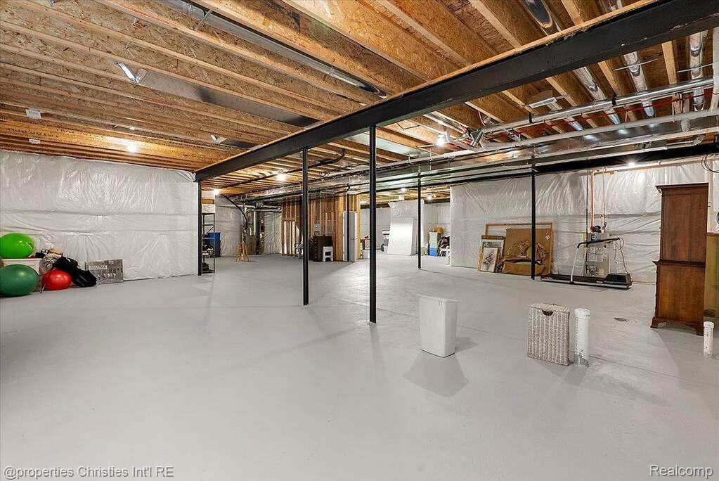 2 Bedroom Apartment/Flat's Image 31