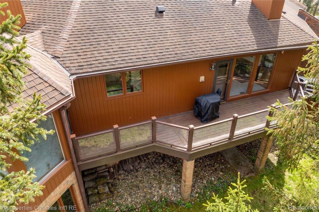 5 Bedroom Single Family Home/House's Image 66