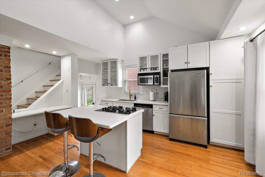 3 Bedroom Single Family Home/House's Image 7