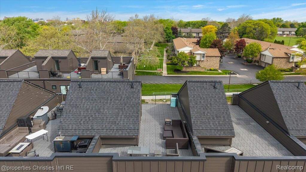3 Bedroom Villa/Townhouse's Image 7