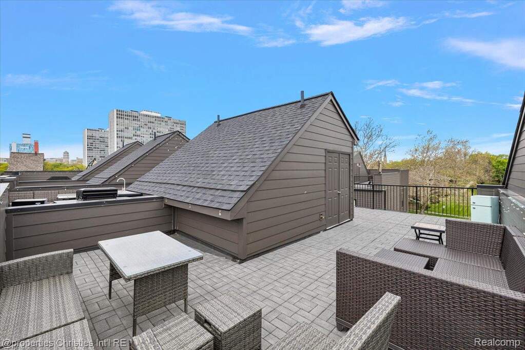 3 Bedroom Villa/Townhouse's Image 10