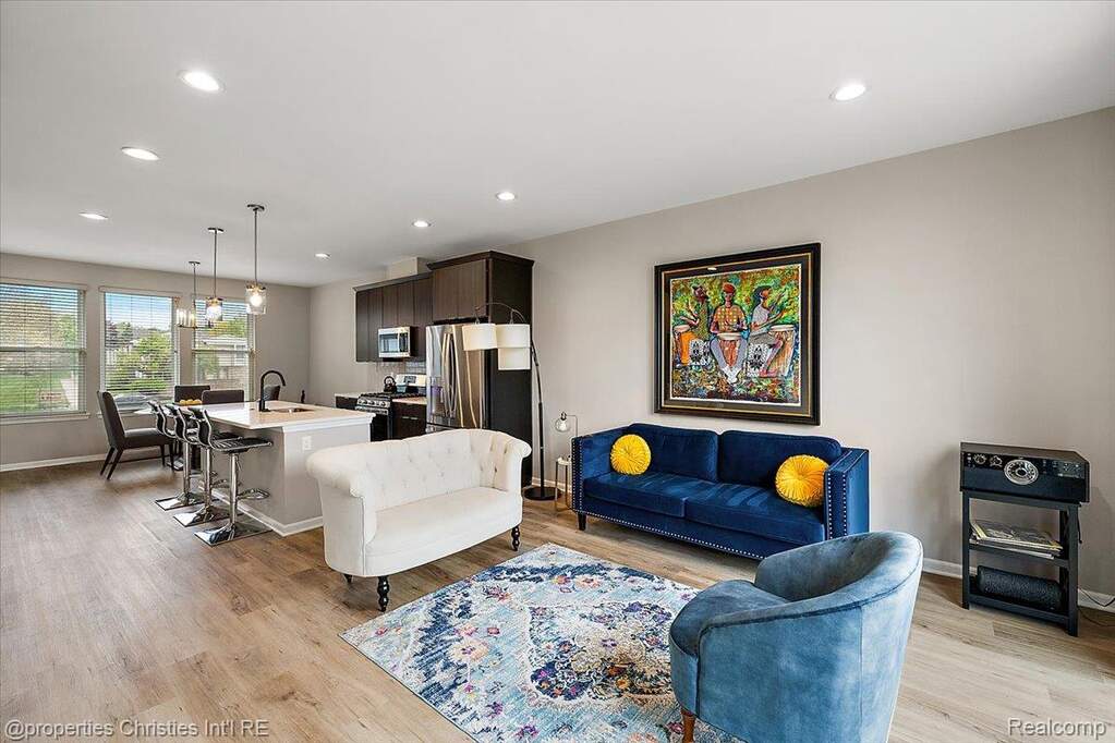 3 Bedroom Villa/Townhouse's Image 31