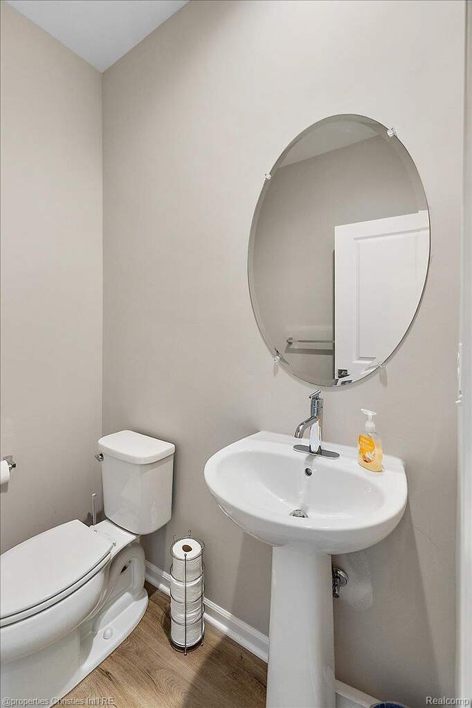 3 Bedroom Villa/Townhouse's Image 34